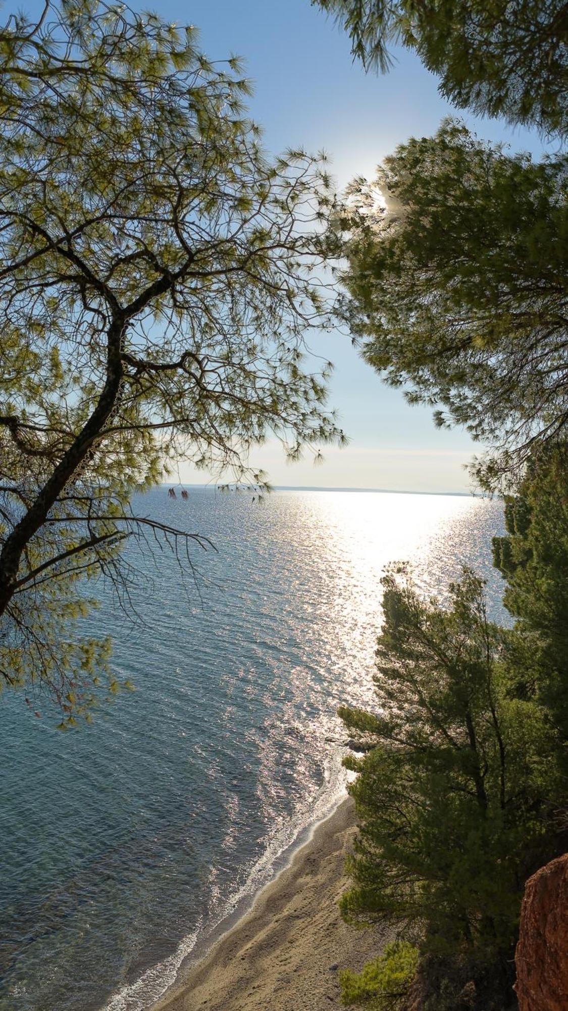 Squirrel Beach Front Villa, Metamorfosi Exterior foto