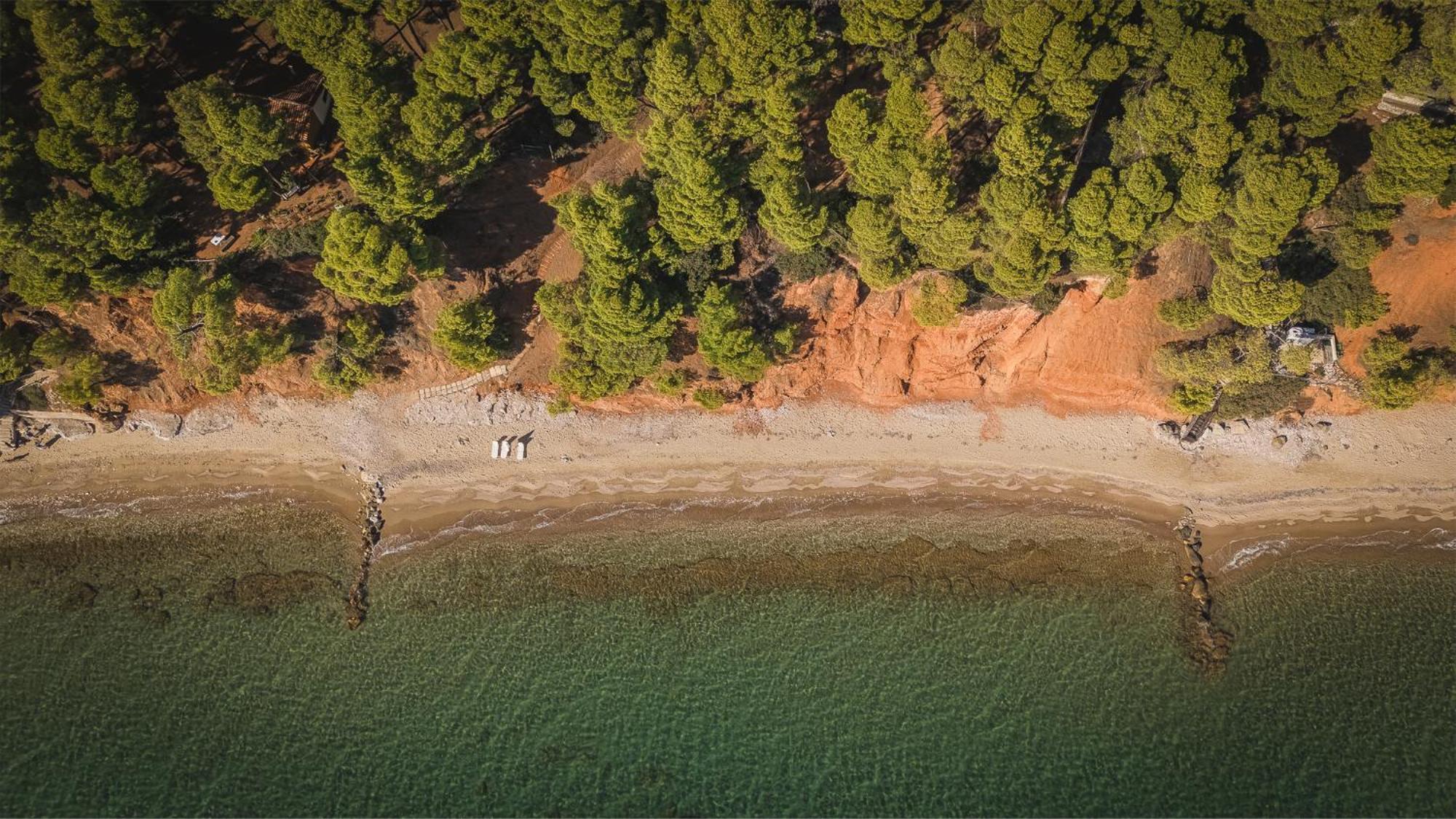 Squirrel Beach Front Villa, Metamorfosi Exterior foto